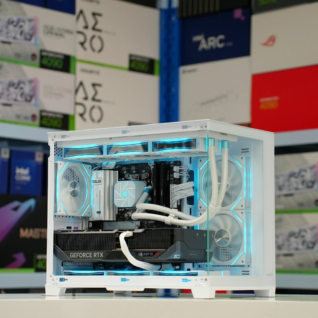 Prism Titan White | Ryzen 7 9800X3D | RTX 5090 32GB | Gaming PC