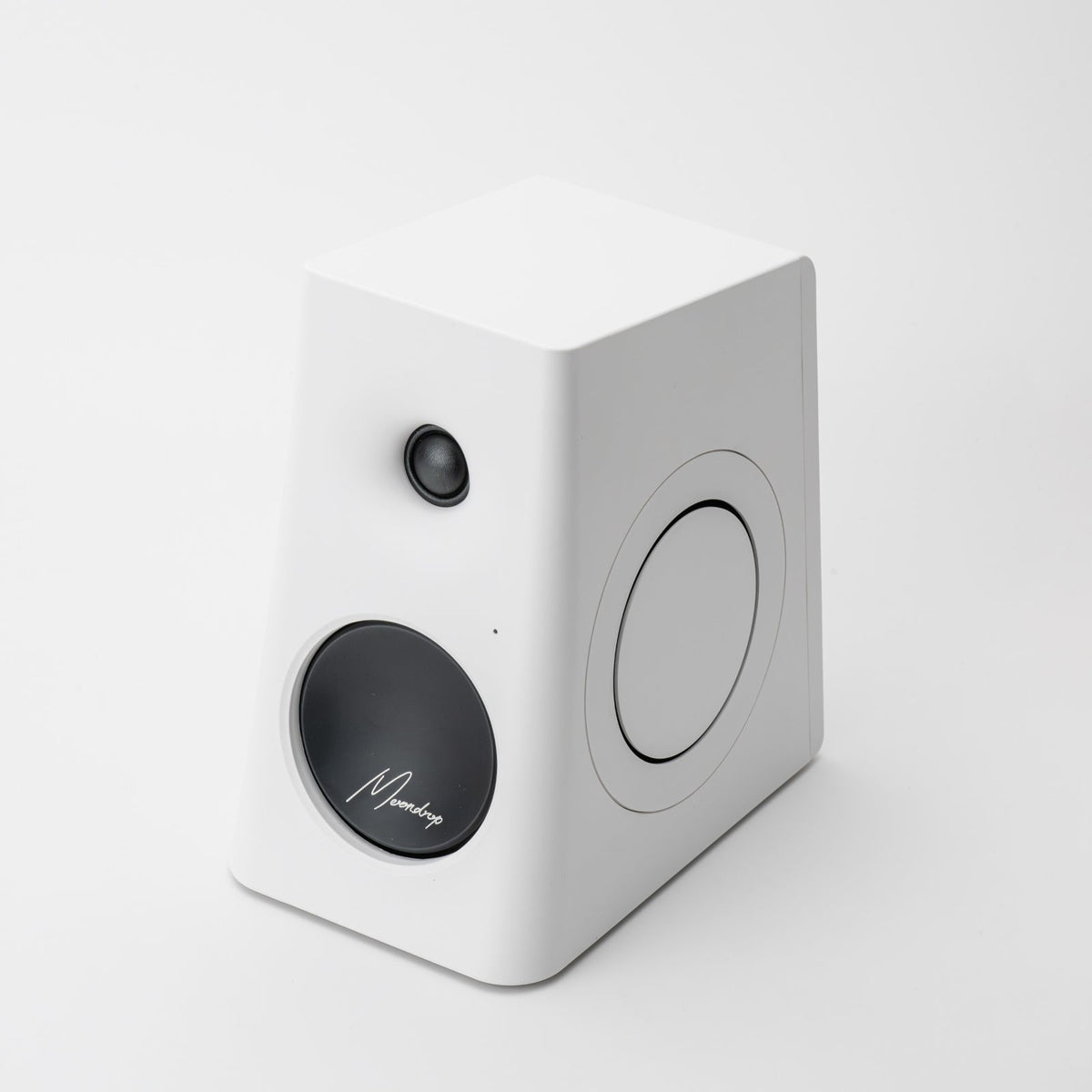 MOONDROP MM3A speaker, angled view