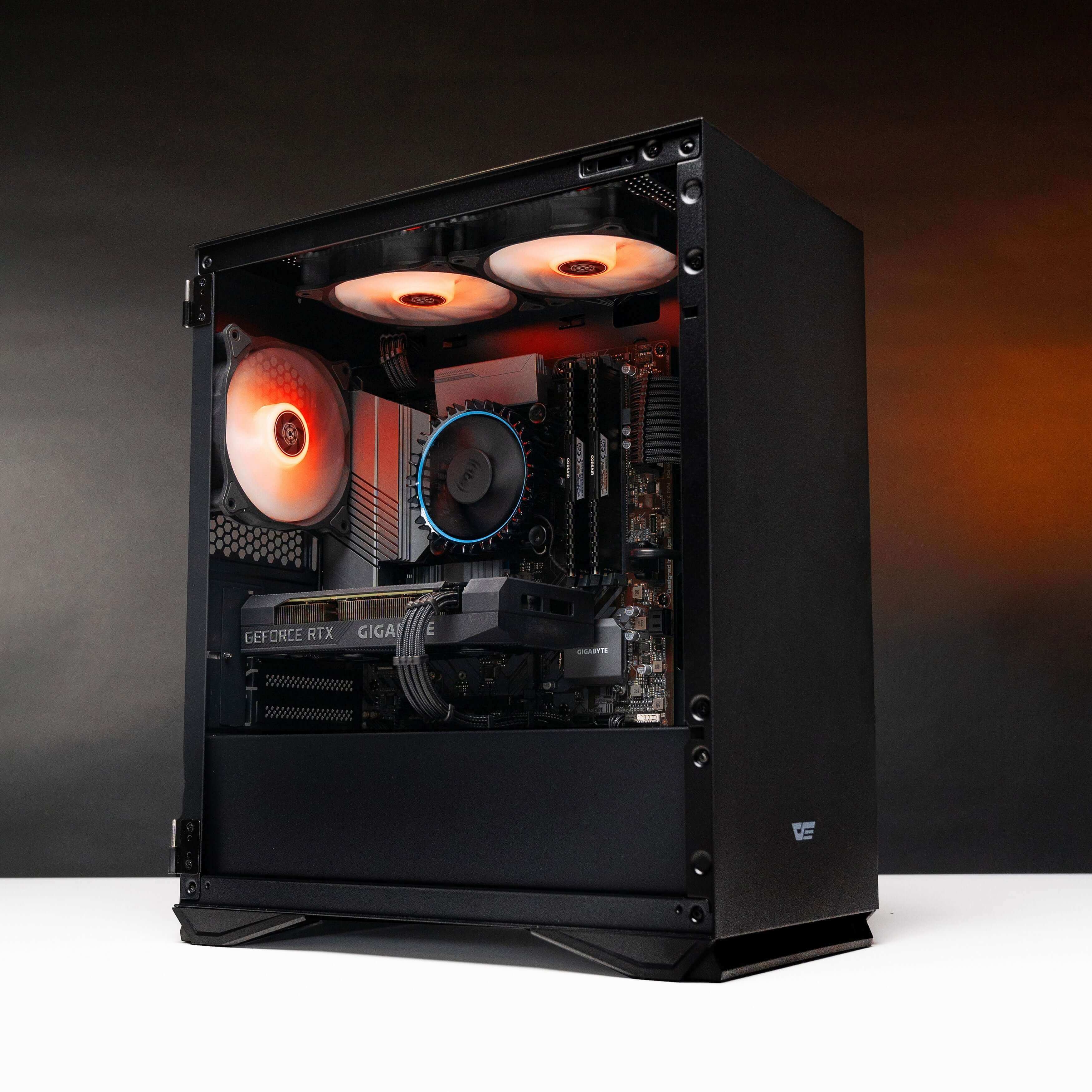 Side view of the powerful ARROW: LVL 5 PC showcases its impressive components, making it a gaming powerhouse.